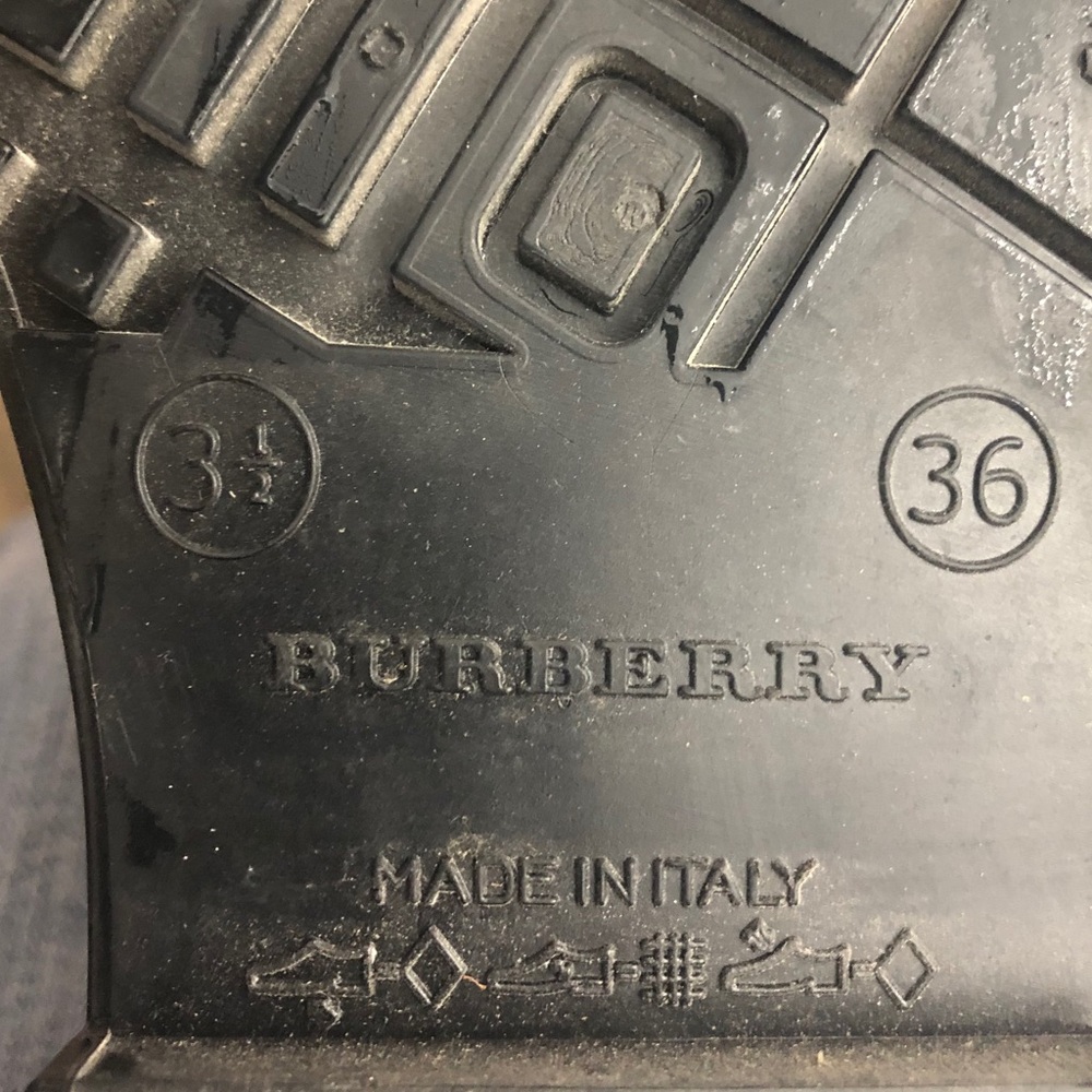 Burberry Black and Brown check rain boots like new - Picture 3 of 4
